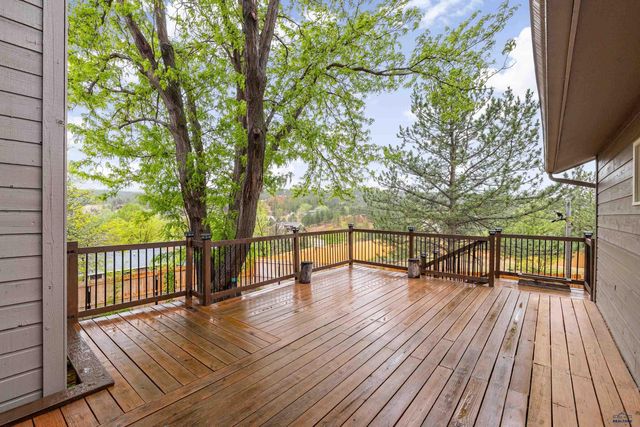 3005 SUNNY HILL CIR, Rapid City, SD 57702