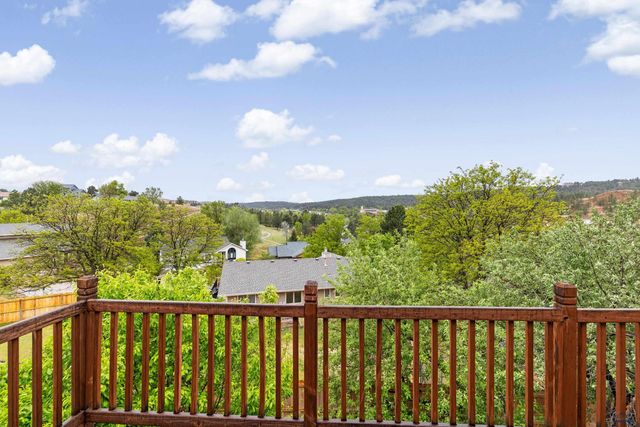 3005 SUNNY HILL CIR, Rapid City, SD 57702