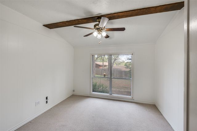 2705 Black Oak Lane, Arlington, TX 76012