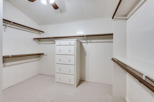 2705 Black Oak Lane, Arlington, TX 76012