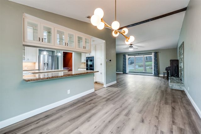 2705 Black Oak Lane, Arlington, TX 76012