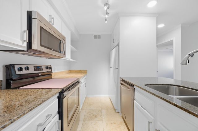 8888 Tallwood DR 1306, Austin, TX 78759