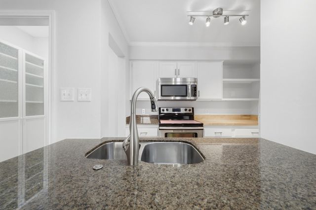 8888 Tallwood DR 1306, Austin, TX 78759