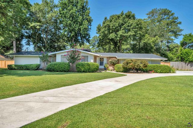 1015 Country Club Road, Perry, GA 31069