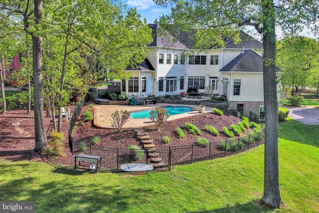 7671 COLONIAL BEACH RD, Pasadena, MD 21122