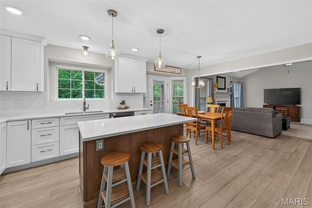 893 Home Park Drive, St Peters, MO 63376