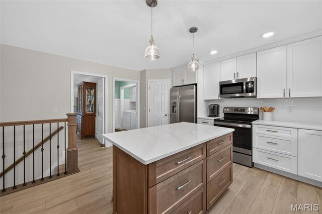 893 Home Park Drive, St Peters, MO 63376