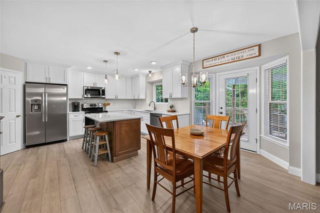 893 Home Park Drive, St Peters, MO 63376