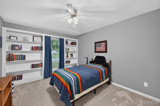 893 Home Park Drive, St Peters, MO 63376