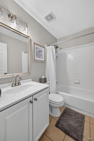 893 Home Park Drive, St Peters, MO 63376