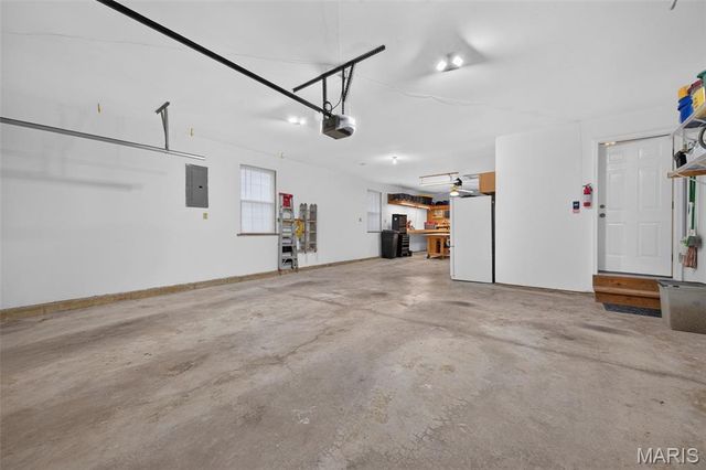 893 Home Park Drive, St Peters, MO 63376