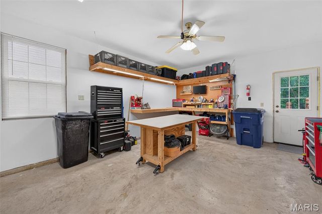 893 Home Park Drive, St Peters, MO 63376