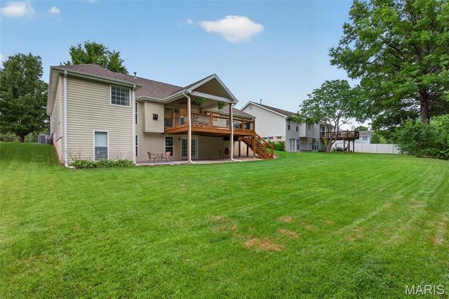 893 Home Park Drive, St Peters, MO 63376