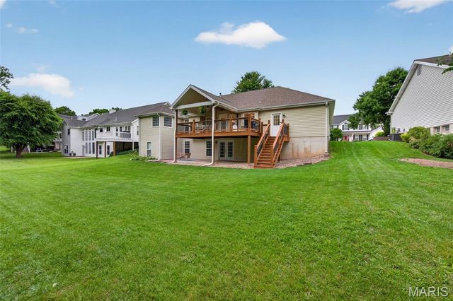 893 Home Park Drive, St Peters, MO 63376