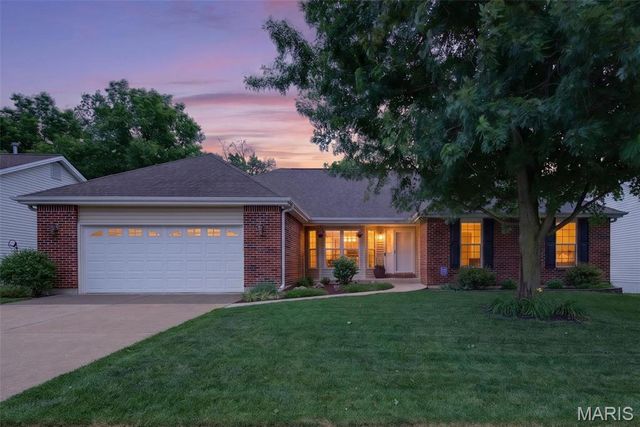 893 Home Park Drive, St Peters, MO 63376
