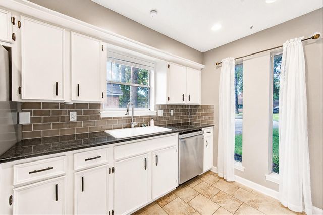 1907 Round Spring Drive, Houston, TX 77339