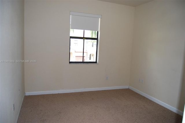 8899 NW 98 AV 8899, Doral, FL 33178