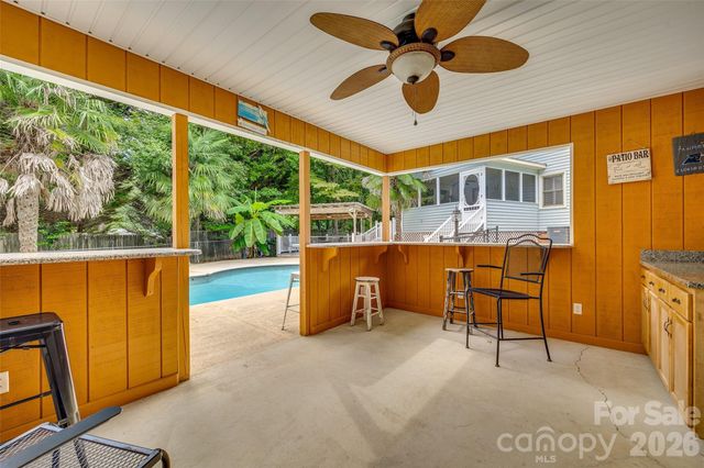 109 Falling Leaf Lane, Mount Holly, NC 28120