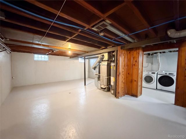 22103 Wilmot Avenue, Eastpointe, MI 48021