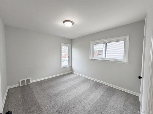 22103 Wilmot Avenue, Eastpointe, MI 48021