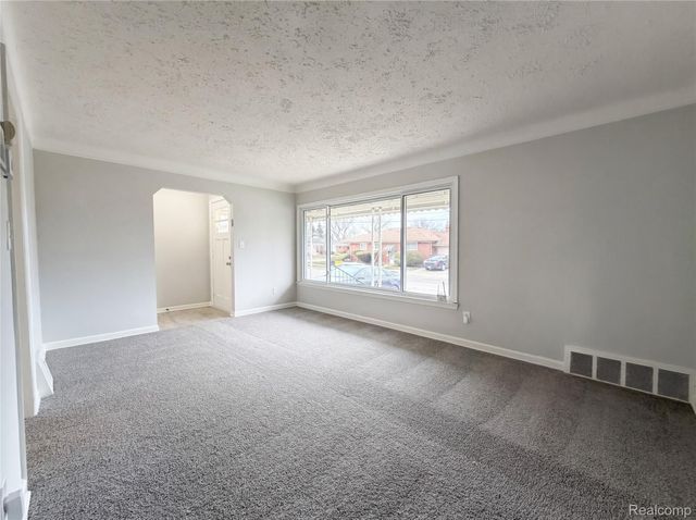 22103 Wilmot Avenue, Eastpointe, MI 48021