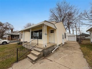 22103 Wilmot Avenue, Eastpointe, MI 48021