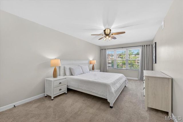 970 N Spoede Road 26, St Louis, MO 63146