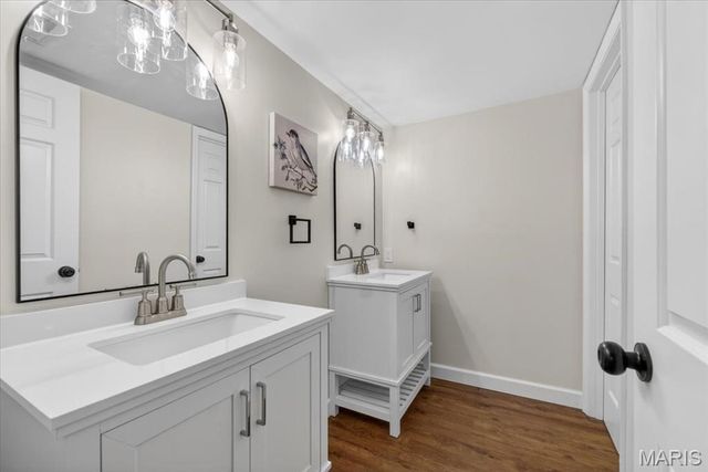 970 N Spoede Road 26, St Louis, MO 63146