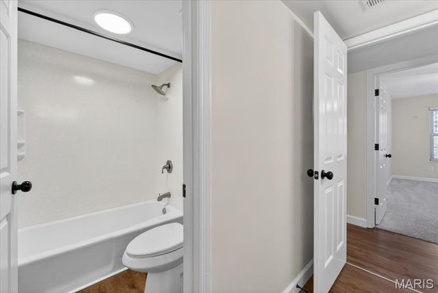 970 N Spoede Road 26, St Louis, MO 63146