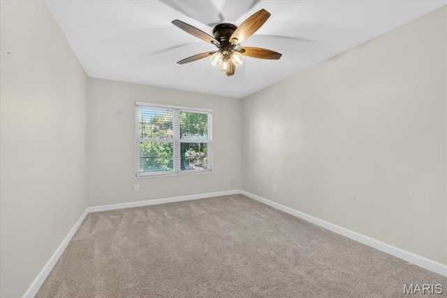 970 N Spoede Road 26, St Louis, MO 63146