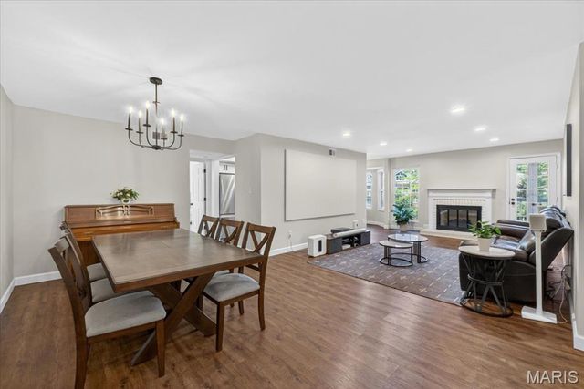 970 N Spoede Road 26, St Louis, MO 63146