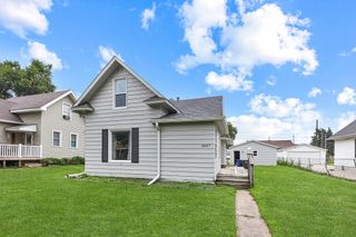3007 E 8th Street, Des Moines, IA 50316