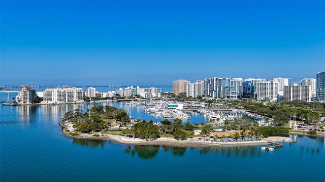 130 N BLVD OF THE PRESIDENTS, Sarasota, FL 34236