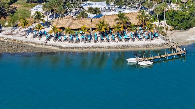 130 N BLVD OF THE PRESIDENTS, Sarasota, FL 34236