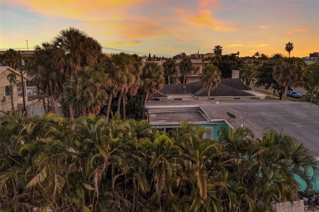 130 N BLVD OF THE PRESIDENTS, Sarasota, FL 34236