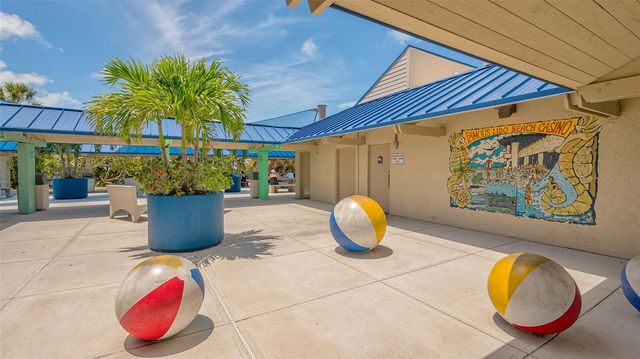 130 N BLVD OF THE PRESIDENTS, Sarasota, FL 34236