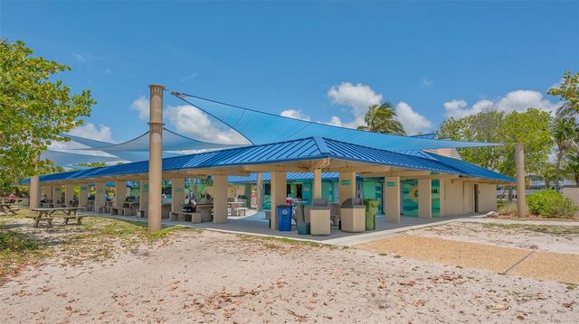 130 N BLVD OF THE PRESIDENTS, Sarasota, FL 34236