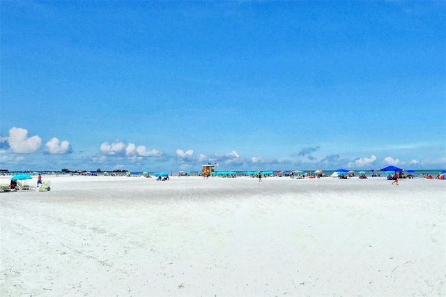 130 N BLVD OF THE PRESIDENTS, Sarasota, FL 34236