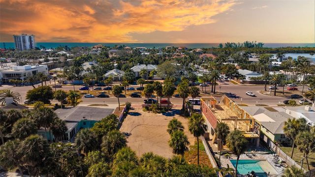 130 N BLVD OF THE PRESIDENTS, Sarasota, FL 34236