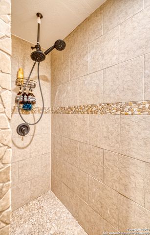 155 Avenida Juarez, Brackettville, TX 78832