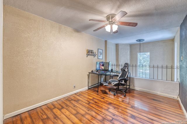 155 Avenida Juarez, Brackettville, TX 78832