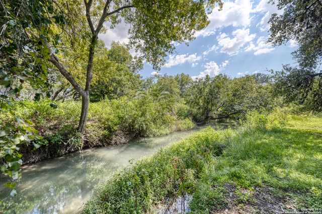 155 Avenida Juarez, Brackettville, TX 78832