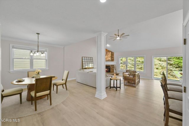 5900 Walnut Springs Boulevard, Sylvania, OH 43560