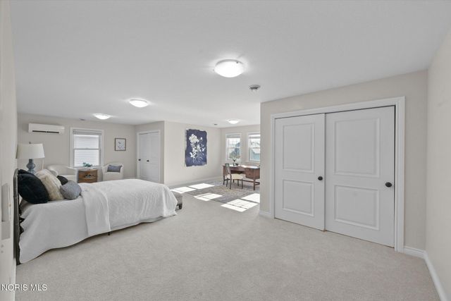 5900 Walnut Springs Boulevard, Sylvania, OH 43560
