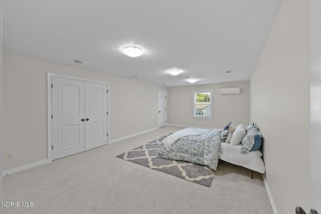 5900 Walnut Springs Boulevard, Sylvania, OH 43560