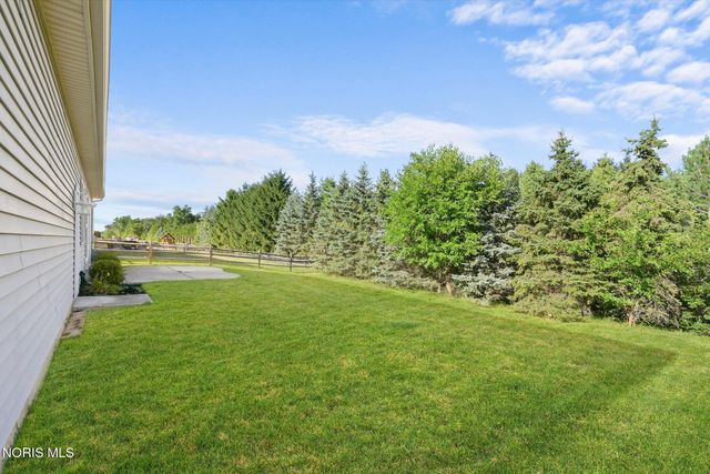5900 Walnut Springs Boulevard, Sylvania, OH 43560