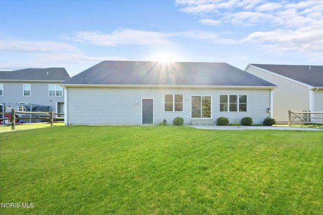 5900 Walnut Springs Boulevard, Sylvania, OH 43560