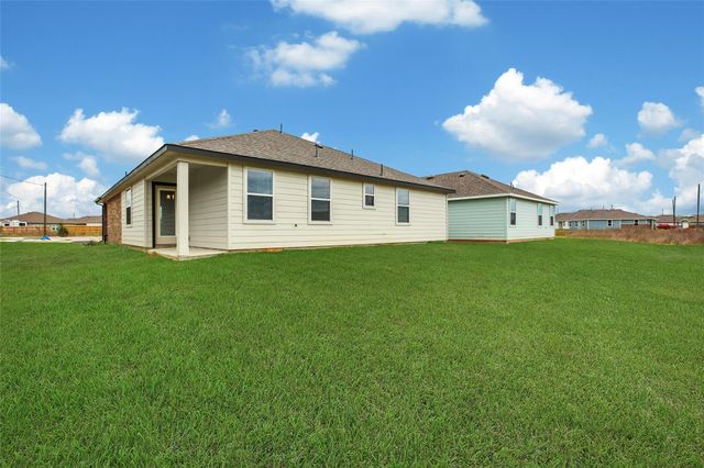 141 County Road 5102b, Cleveland, TX 77327