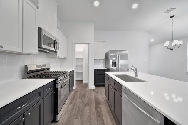 141 County Road 5102b, Cleveland, TX 77327