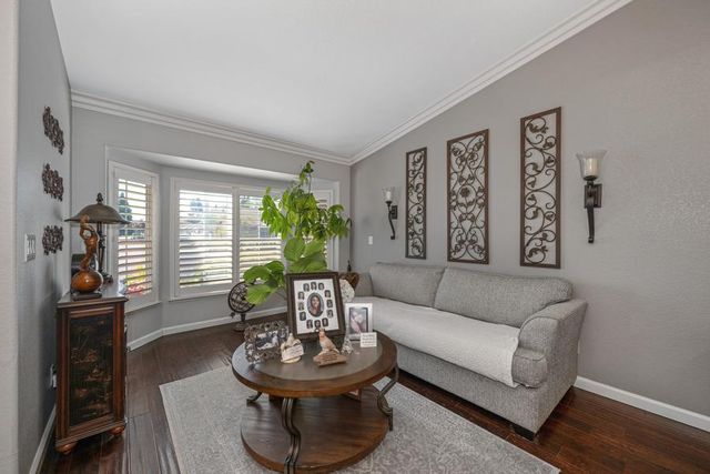 1506 Steinbeck Dr, Roseville, CA 95747